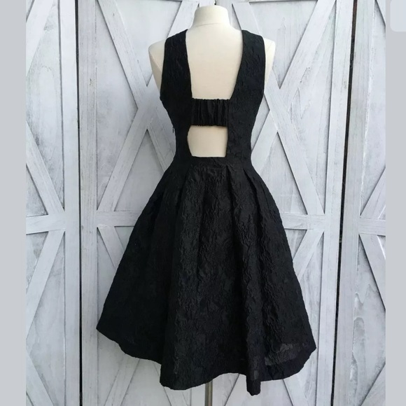 H&M Textured Ball Gown Sz 2 - Picture 3 of 6